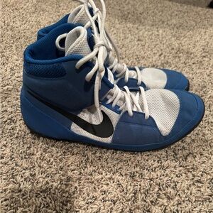 Wrestling Shoes Fury Nike Blue and White Sneakers with Black Swoosh. Like New!